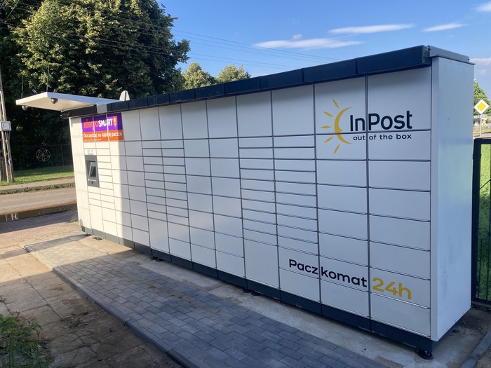 Paczkomat NEO01M przy sklepie Chorten