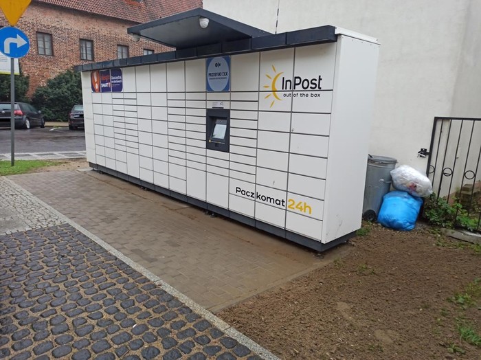 Paczkomat NID07M przy Aptece