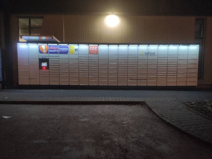 Paczkomat NIE02M Przy sklepie Spar