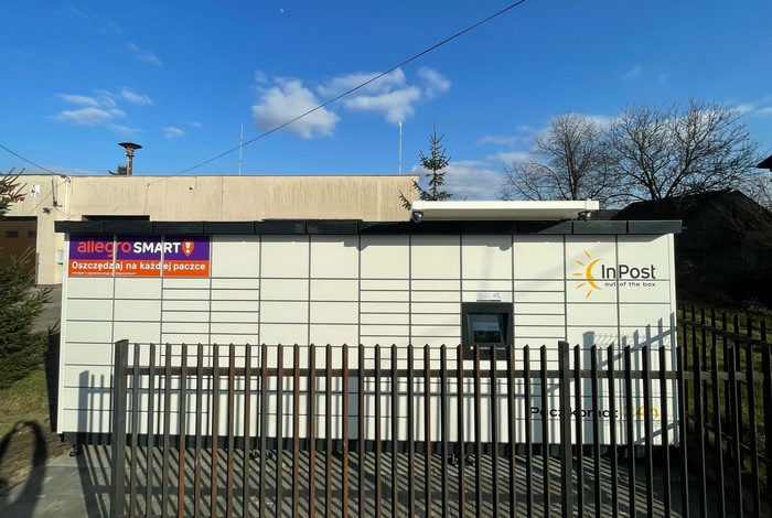 Parcel Locker NIES01M przy budynku OSP Niestachów