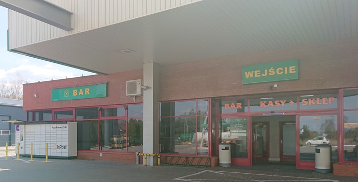 Paczkomat NIS02A Na stacji paliw BP