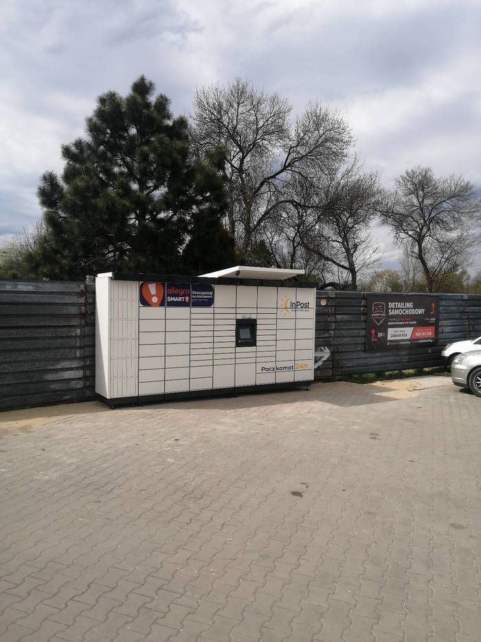 Paczkomat NMC02M Orlen na Centralnej 15