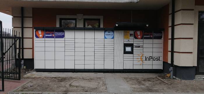 Paczkomat NOD01M Przy sklepie Groszek