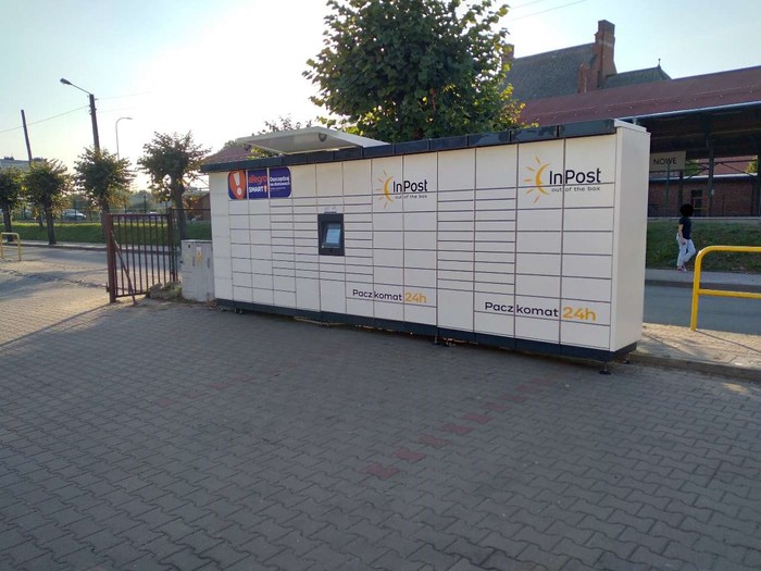 Parcel Locker NOE02M przy parkingu
