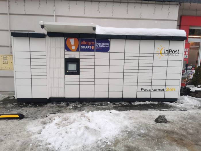Paczkomat NOW01M Przy sklepie Spar