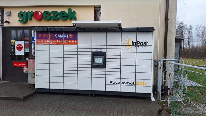 Paczkomat NQWS01M Przy sklepie