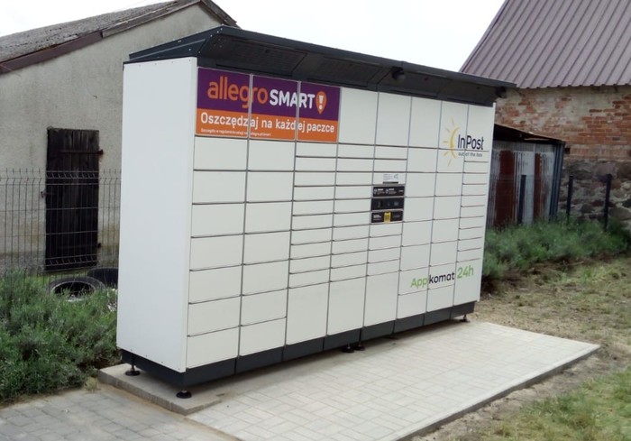 Parcel Locker NRZ01BAPP Przy sklepie motocyklowym