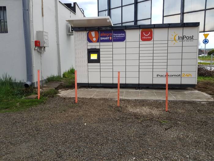 Paczkomat NSA13M Parking PSS Społem