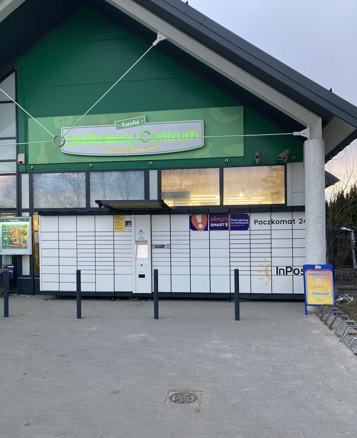 Paczkomat NSL01A Przy sklepie Delikatesy Centrum