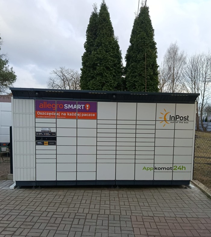 Paczkomat NSTM01BAPP Przy sklepie spożywczym