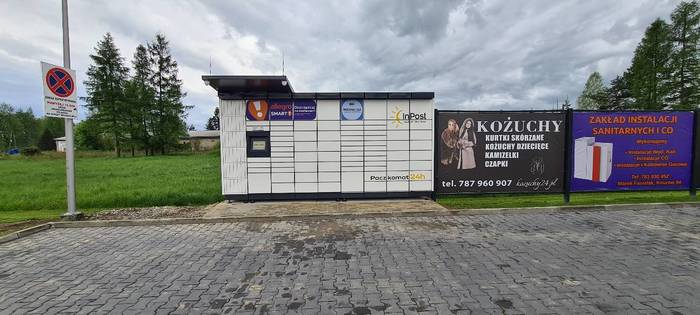 Paczkomat NTA06M przy myjni