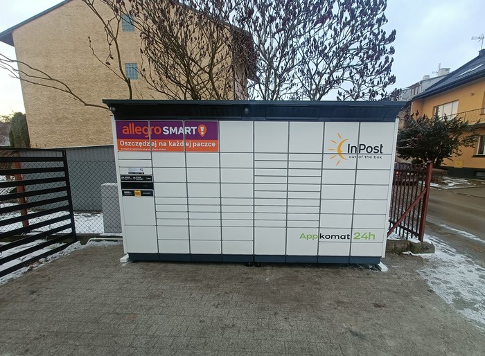 Parcel Locker NTA08BAPP Przy Lewiatanie RAJSKI (przy wejściu od ul. Mickiewicza)