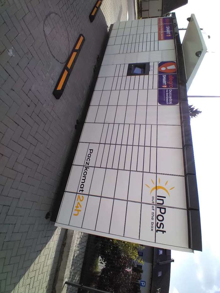 Parcel Locker NTM06M na parkingu posesji