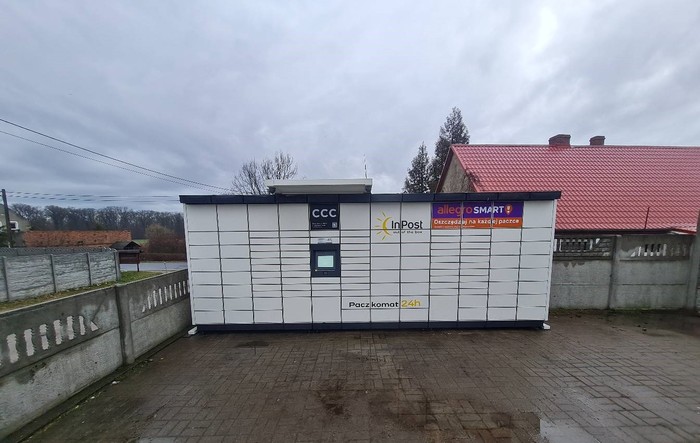 Paczkomat NTO01M przy sklepie