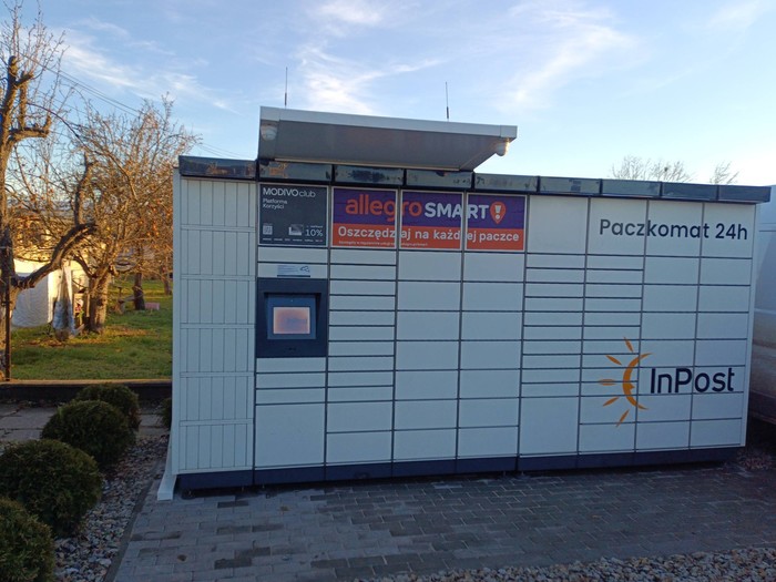 Parcel Locker NYS24M Przy biurowcu