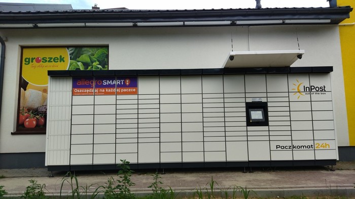Paczkomat OCE02M Przy sklepie Groszek