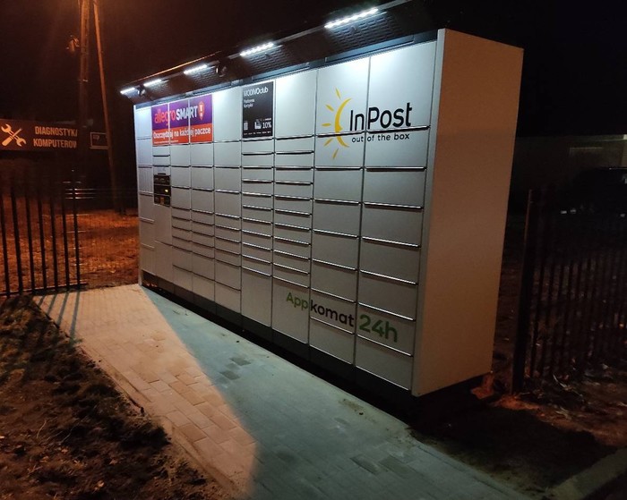 Paczkomat OCHK01BAPP Na stacji benzynowej