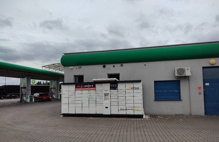 Paczkomat OKM01A Na terenie stacji BP