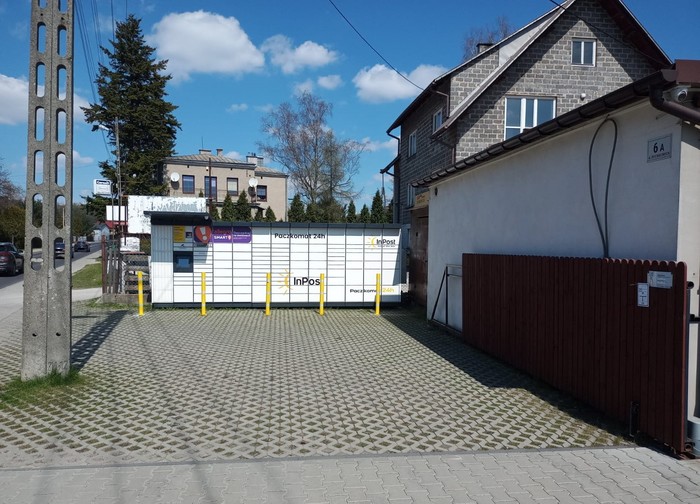 Paczkomat OLK04M Przy serwisie opon
