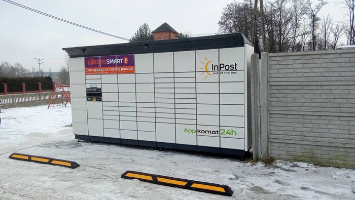 Parcel Locker OLN02BAPP Przy placu zabaw
