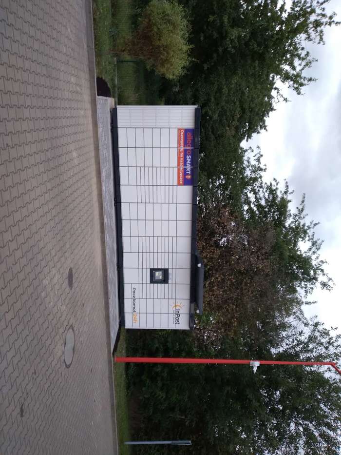 Paczkomat OLN08M Na terenie Myjni