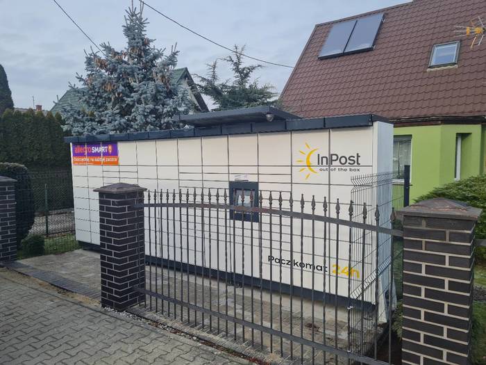 Paczkomat OLN13M Przy prywatnej posesji