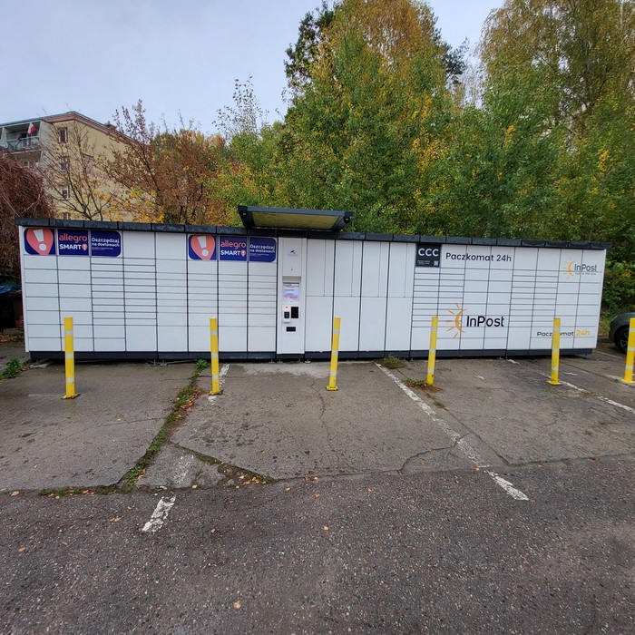 Parcel Locker OLS03B Na parkingu strzeżonym