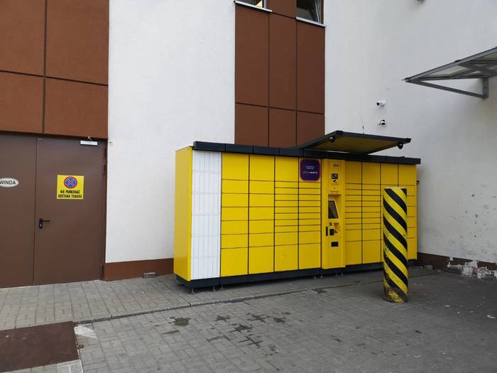 Paczkomat OLS06A Przy Centrum Handlowym Victor