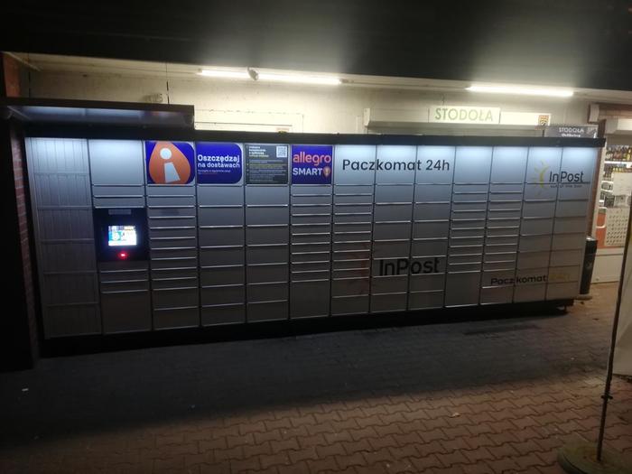 Parcel Locker OLS08M Przy sklepie Stodoła