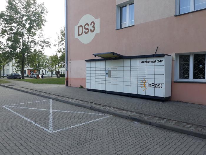 Paczkomat OLS08N Przy akademiku