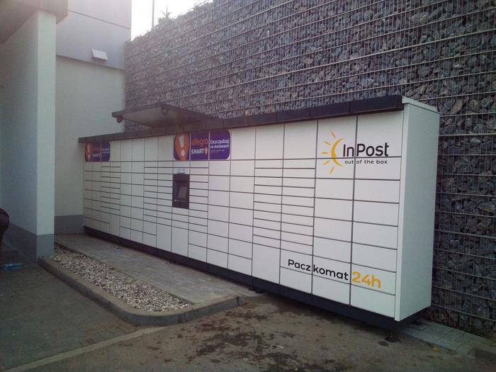 Paczkomat OLS18M przy Lidlu
