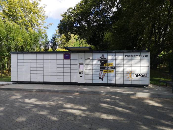 Paczkomat OLS31A przy Myjni samochodowej