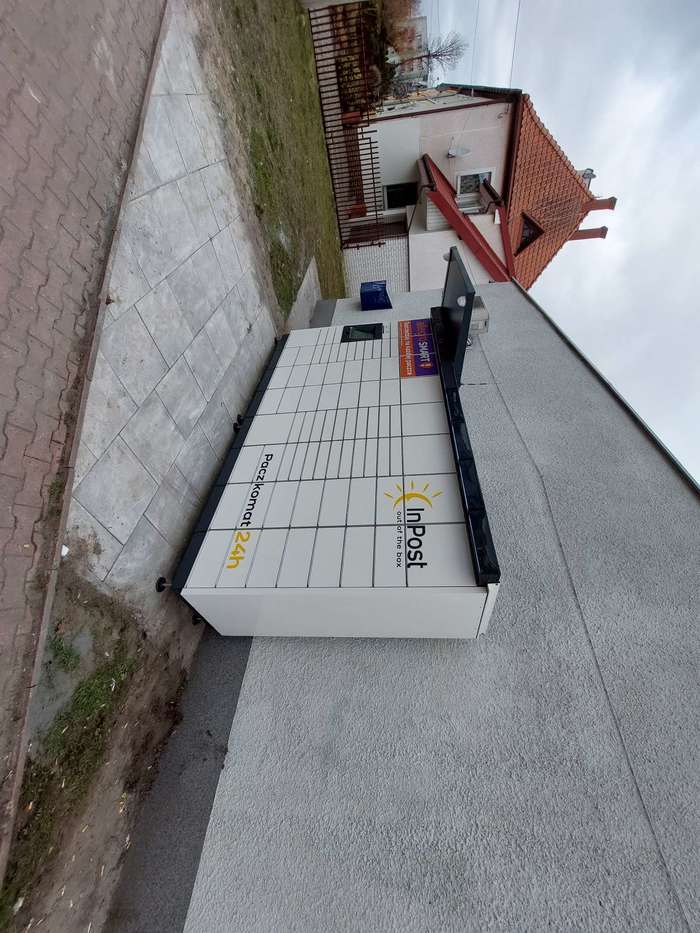 Paczkomat OLS50M przy sklepie Irys