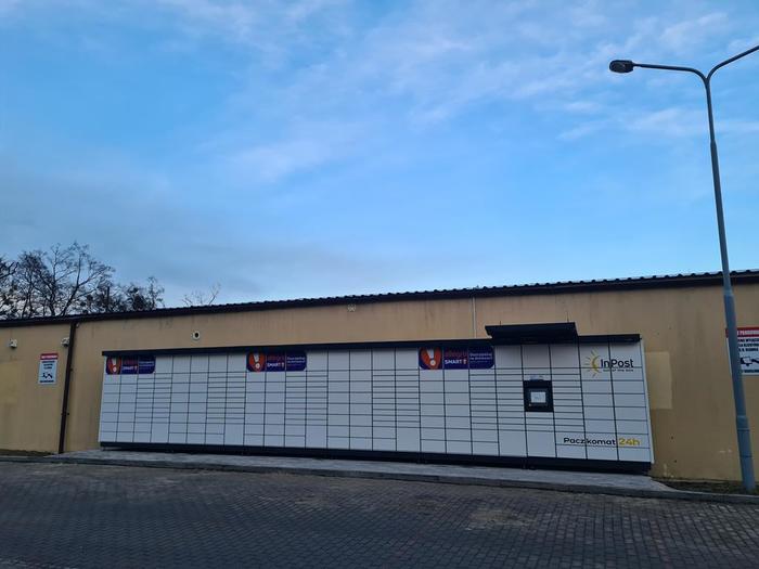 Paczkomat OLW05M Przy Centrum Handlowym "Oławka"