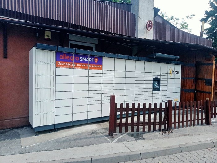 Paczkomat OLW14M Przy Pawilonie Handlowym
