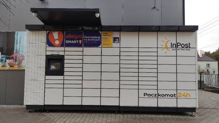 Paczkomat ONI01M Przy sklepie SPAR