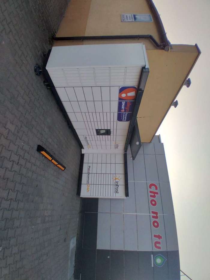 Paczkomat OPA02M Parking przy sklepie