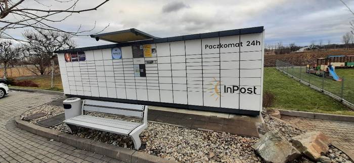 Paczkomat OPO08N Stacja paliw Viwa