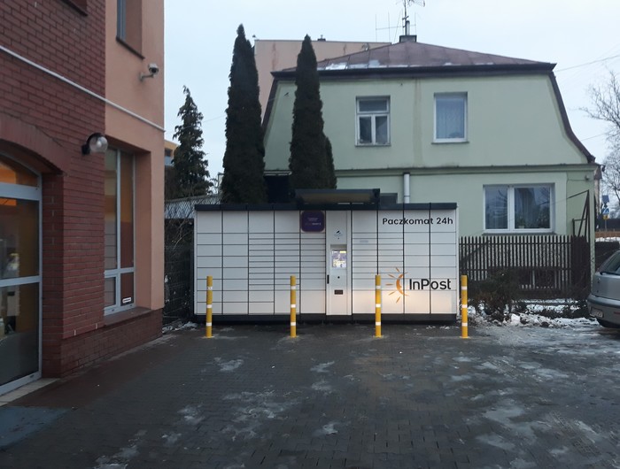 Paczkomat OSM02A Przy Centrum Handlowym Vien