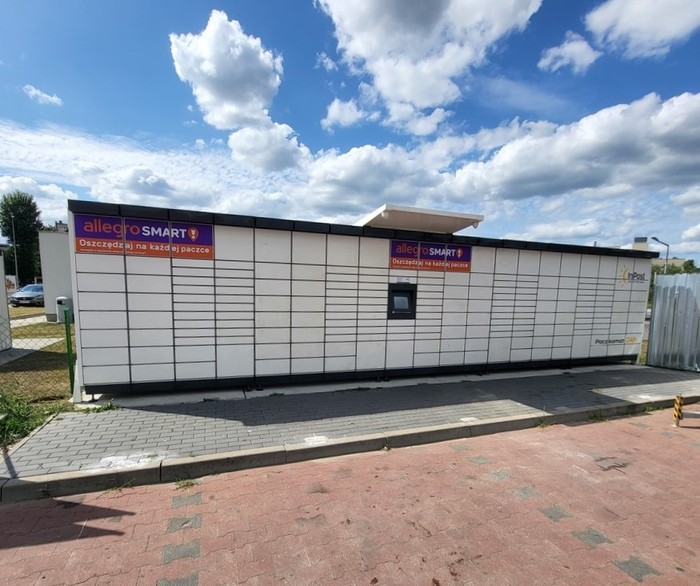 Paczkomat OST02M Przy sklepie Lidl