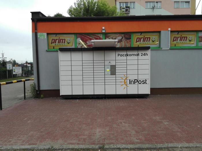 Paczkomat OST04N Przy sklepie Prim Market