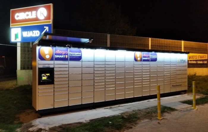 Paczkomat OTW06M Stacja Circle K przy kompresorze