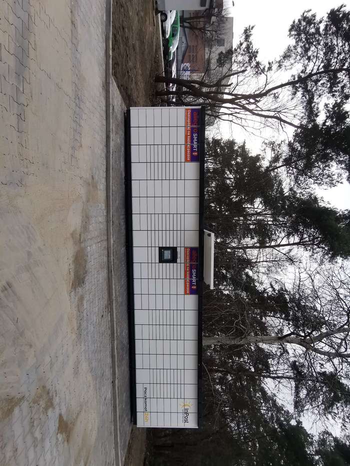 Paczkomat OTW18M przy LIDLU