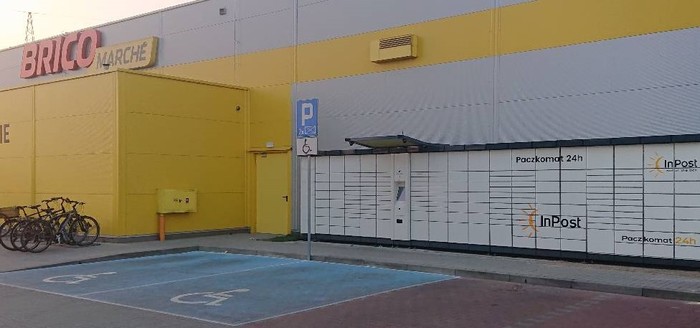 Paczkomat OWI03A Przy markecie Bricomarche