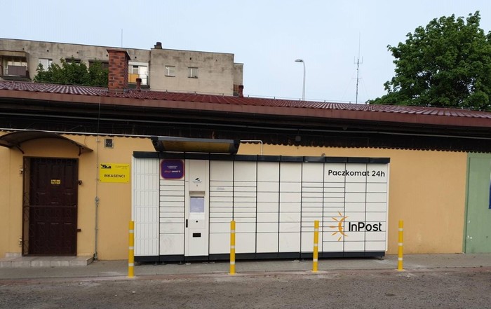 Paczkomat OWI09A Przy miejskim targowisku