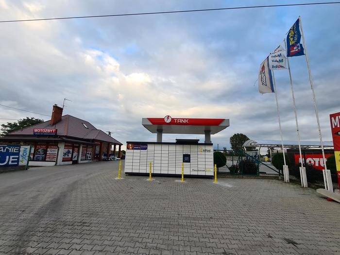 Paczkomat OZO03M Przy myjni bezdotykowej