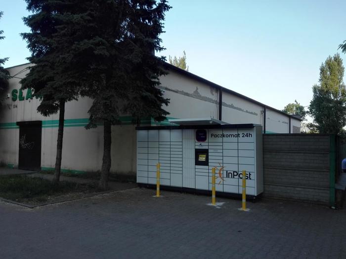 Paczkomat PAB05M Przy sklepie Sława