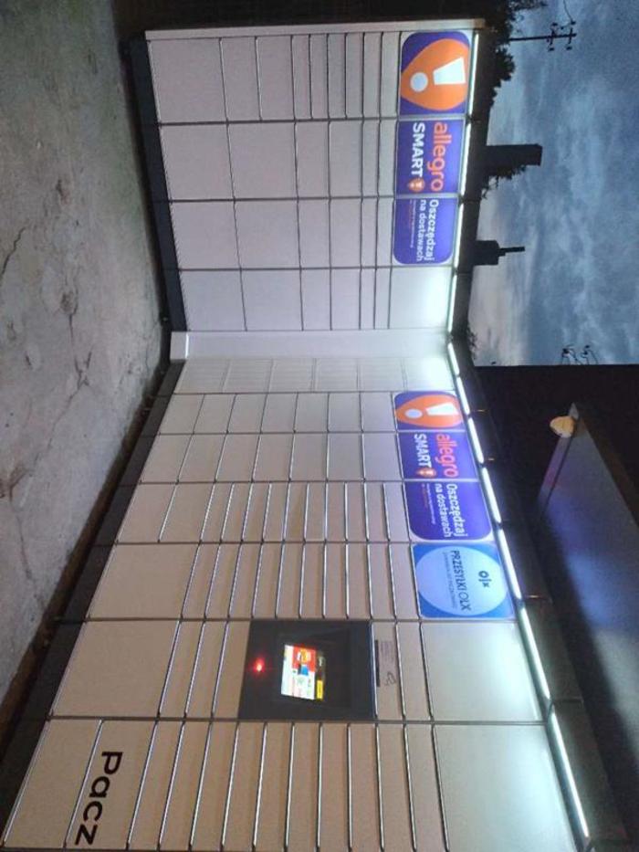 Paczkomat PAB13M przy Nowym Rynku