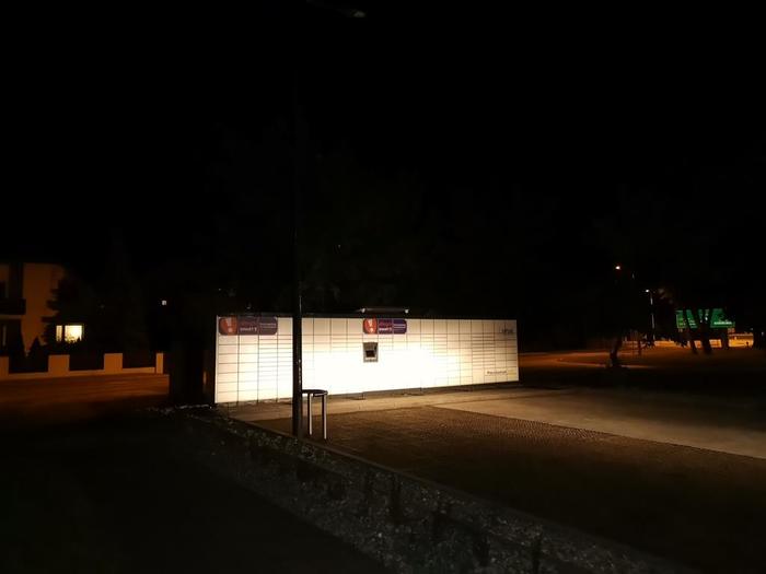 Paczkomat PAC03M Przy parkingu