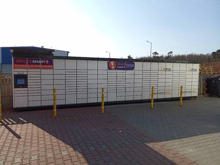 Paczkomat PAI02M Parking przy POLOmarkecie